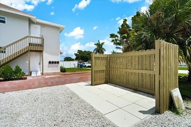 Discover this exceptional 5-unit apartment property, a rare - photo 7