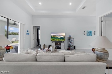 Welcome to your Cape Coral waterfront retreat! This beautifully - photo 10