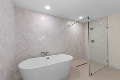 Motivated Seller! Will consider all offers! Fantastic value! - photo 13
