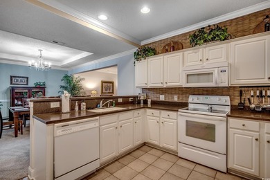 Enjoy easy living in this first-floor 2 bedroom / 2 bath - photo 8