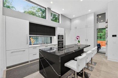 A rare fusion of innovation, design, & luxury; cutting-edge - photo 27