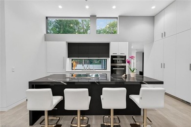 A rare fusion of innovation, design, & luxury; cutting-edge - photo 31