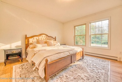 Nestled on a private cul-de-sac within the sought-after Sleepy - photo 31