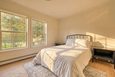 Nestled on a private cul-de-sac within the sought-after Sleepy - photo 39