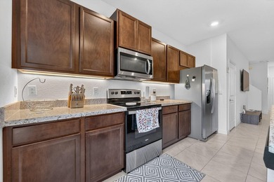 Welcome to this stunning and highly sought-after residence - photo 7