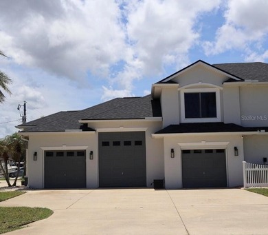 Welcome to waterfront living in the Sunshine State! This - photo 4
