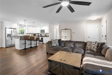 LOCATED ON A DOUBLE LOT, THIS 3 BEDROOM 2 BATH RANCH HOME IN - photo 6