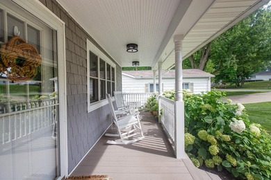 Showings begin, Friday, July 17th. Beautifully remodeled Apple - photo 9