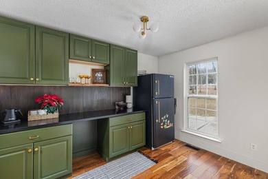 Welcome to your year-round waterfront getaway on Shoal Creek! - photo 10