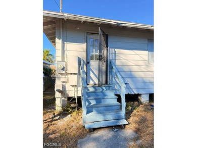 Opportunity awaits at 3316 Armstrong Ct in Fort Myers! This - photo 4
