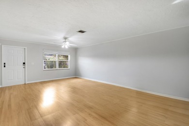 Welcome to 3814 Van Cott Place in Palm Beach Gardens - a - photo 3