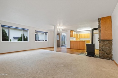 Coastal living awaits in Northwest Lincoln City! This two - photo 9