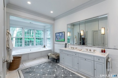 Uber chic shingle-style in A+ location offering magnificent long - photo 22