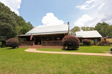 (private lake, pond, coastal) Home For Sale in Guntown Mississippi