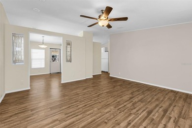Welcome to easy Florida living in the highly desirable La Casa - photo 8
