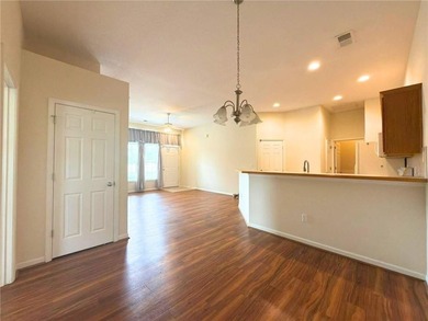 You won't want to miss this!!! Come see this peaceful 2 bed, 1 - photo 4