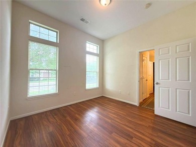 You won't want to miss this!!! Come see this peaceful 2 bed, 1 - photo 9