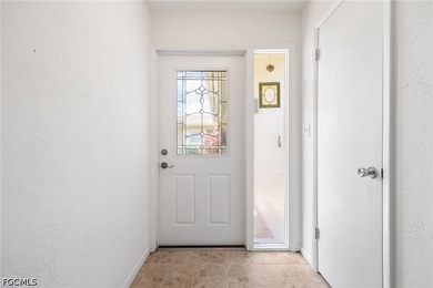 Fantastic villa with attached garage in this duplex style condo - photo 6