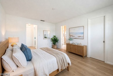 Fantastic villa with attached garage in this duplex style condo - photo 8