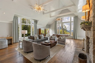 Welcome to Foxhill. Just minutes from downtown Highlands, yet - photo 12