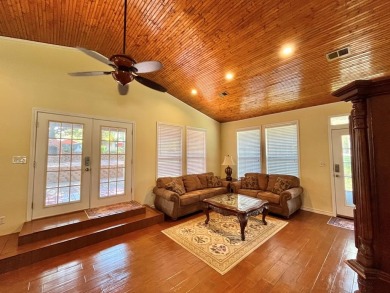 Stunning 2-bed, 2-bath (almost fully furnished) home offers - photo 21