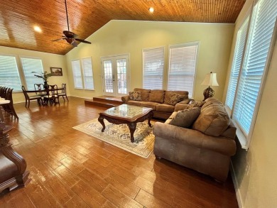 Stunning 2-bed, 2-bath (almost fully furnished) home offers - photo 22