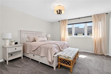 Stunning two-story luxury townhome with ultra convenient - photo 23
