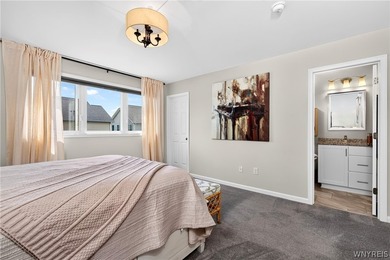 Stunning two-story luxury townhome with ultra convenient - photo 24