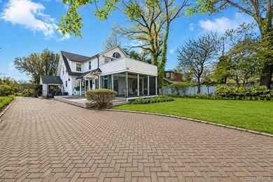 You will fall in love with this stunning colonial home in the - photo 26