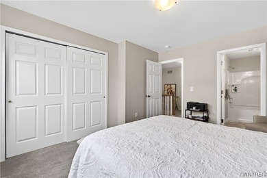 Stunning two-story luxury townhome with ultra convenient - photo 28