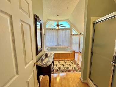 Stunning 2-bed, 2-bath (almost fully furnished) home offers - photo 33