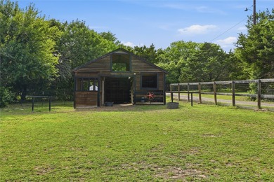 Tucked away at the end of a quiet dead-end road and surrounded - photo 33