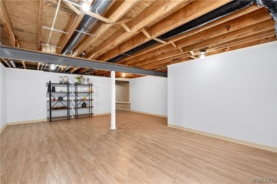 Stunning two-story luxury townhome with ultra convenient - photo 34