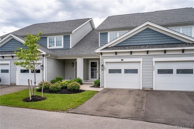 Stunning two-story luxury townhome with ultra convenient - photo 42
