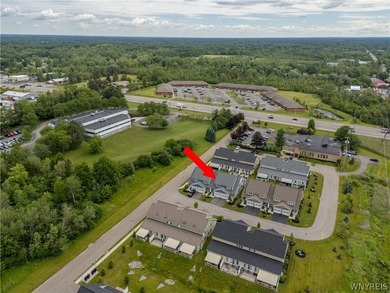 Stunning two-story luxury townhome with ultra convenient - photo 43