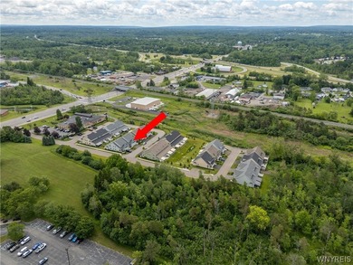 Stunning two-story luxury townhome with ultra convenient - photo 46