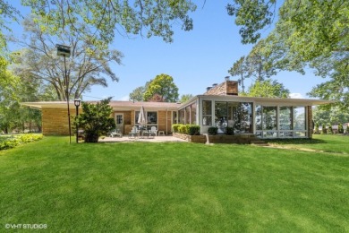 Paw Paw Lake Home For Sale in Coloma Michigan