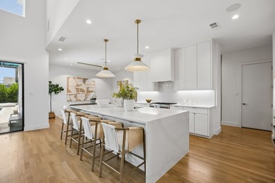 Stunning home in the heart of Lakewood, the coveted C-Streets - photo 8