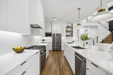 Stunning home in the heart of Lakewood, the coveted C-Streets - photo 10