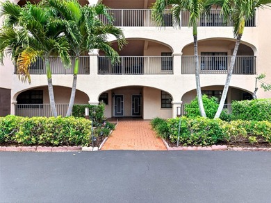 Location, Location, Location! MOVE-IN-READY 2 bedroom, 2 bath - photo 3