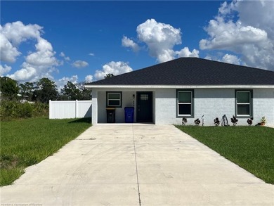 Rare opportunity to acquire a portfolio of 5 newer 2/2 rental - photo 1