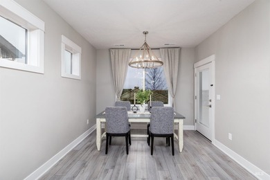 Welcome to your home with a view! This beautiful 3 bed, 2 bath - photo 13