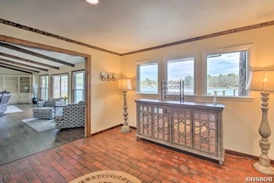 115 WOODSTOCK... LAKE HAMILTON WATERFRONT HOME w/ Land to Build - photo 15