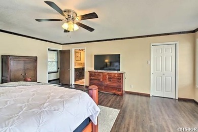 115 WOODSTOCK... LAKE HAMILTON WATERFRONT HOME w/ Land to Build - photo 20
