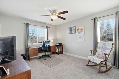 Elegant, updated 1,976 sq ft home offering sweeping views of - photo 22