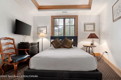 Discover an exceptional ski-in/ski-out penthouse in the heart of