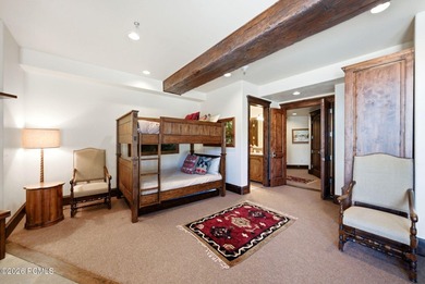 The Inn at Silver Lake holds eight residences, and in the past - photo 27
