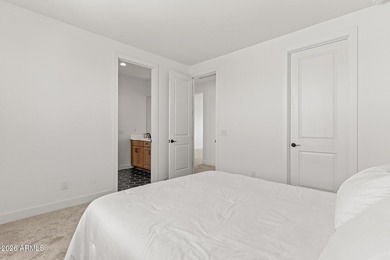 Furniture can be INCLUDED! Move-in NOW! Experience luxury living - photo 30