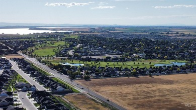 Welcome to your home with a view! This beautiful 3 bed, 2 bath - photo 30