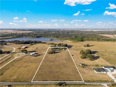 Lake Acreage For Sale in Elm Mott, Texas